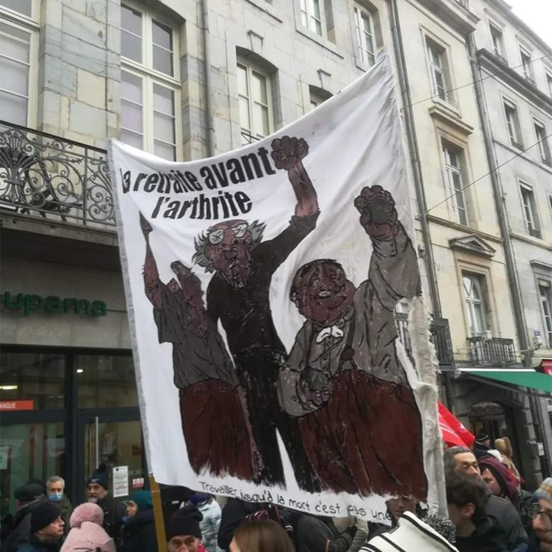 Les Vieux Fourneaux en tête de cortège.