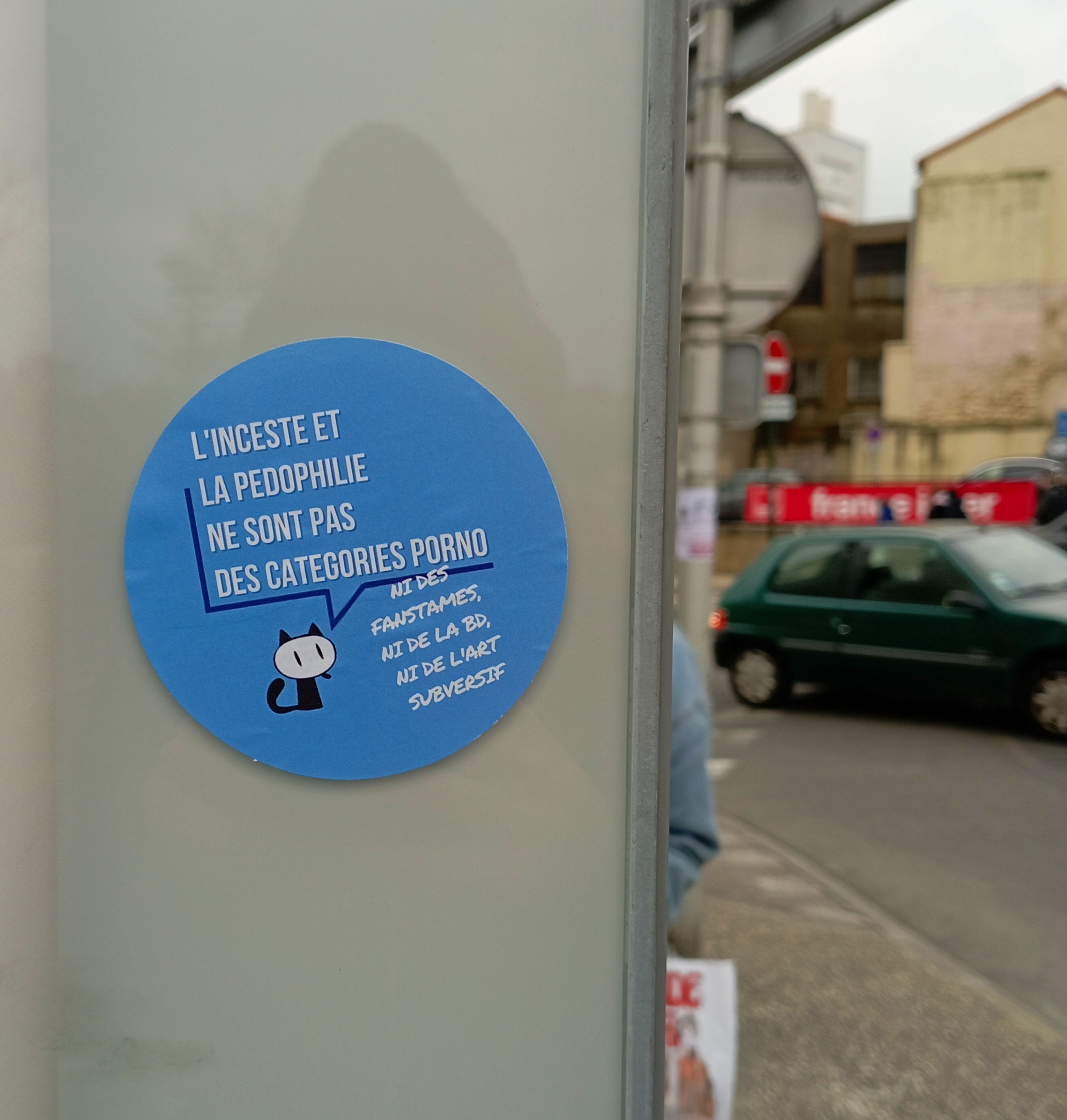Angoulême 2023 - Choses vues : piétons nerveux 