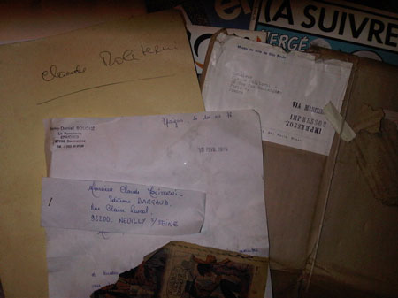 Des documents de Claude Moliterni jetés à la poubelle