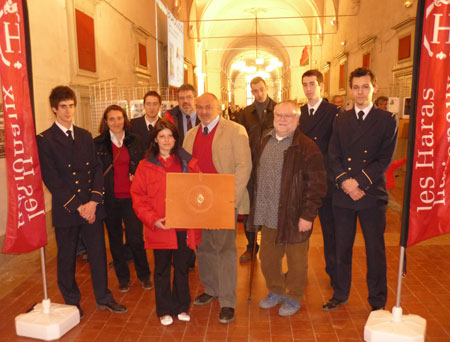 Gradimir Smudja reçoit le Prix des Haras nationaux au Festival de BD de Cluny