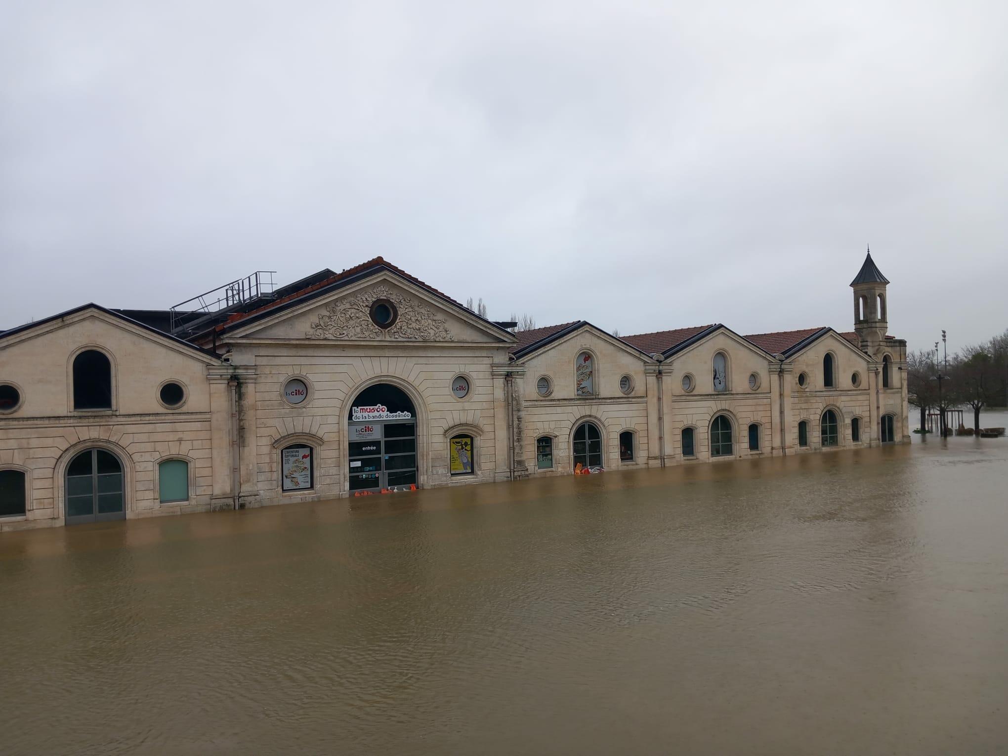 Le Musée de la BD d'Angoulême les pieds dans l'eau