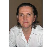 François Capuron : "Delcourt réalise un premier semestre 2006 historique avec une progression de près de 40% du CA"
