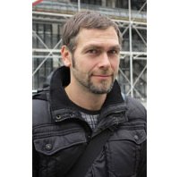 Jens Harder ("Beta...Civilisations") : " Comme Alice, le lecteur voyage dans mes images. Cela n'a rien de scientifique."