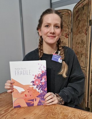 Mathilde Ducrest (Fragile) : « Lorsque le cadre disparaît, l'effort mutuel devient crucial pour maintenir un lien. » [INTERVIEW]
