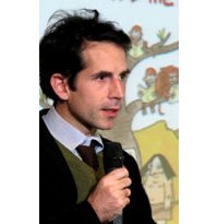 Jul ("La Grande Librairie") : "Quand je fais des blagues sur Machiavel et Casimir, il y a plusieurs portes d'entrée."