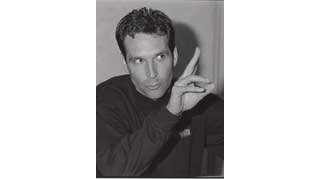 Un joueur de hockey américain met Todd McFarlane en faillite !