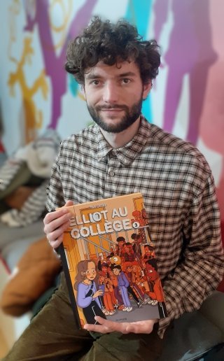 Théo Grosjean : "Le fait d'imaginer que mes livres puissent avoir une place dans la vie d'un enfant, ça me touche." [INTERVIEW]