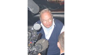 Siné relaxé contre la LICRA attend le délibéré dans son procès contre Claude Askolovitch