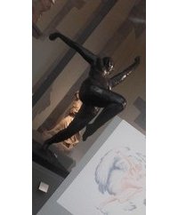 Lyon BD Festival 2016 : Des auteurs de BD posent leur chevalet au musée.