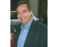 Dupuis : Le directeur général, Jean Deneumostier, démissionne.
