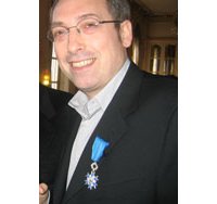 Guy Delcourt, Chevalier dans l'Ordre national du Mérite