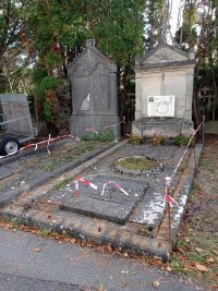 Sauvons la tombe du créateur de Bécassine !