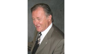 Albert Uderzo vend Astérix à Hachette