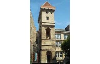 Le château-fort s'empare de la BD à la Tour Jean sans Peur