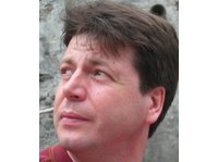 Franck Aveline : « Je reste persuadé qu'un support critique sur papier est justifié, possible et nécessaire. »