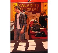 Angoulême 2011 : Le stand de l'Association occupé par les grévistes 