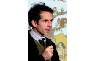 Jul ("La Grande Librairie") : "Quand je fais des blagues sur Machiavel et Casimir, il y a plusieurs portes d'entrée."