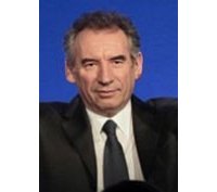 François Bayrou (Candidat du Modem aux Présidentielles 2012) : " La BD peut être une porte d'accès sur des questions tout à fait fondamentales"