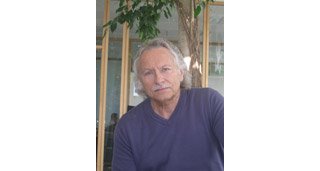 Renaud : "Ce triptyque est une manière de poser plus délicatement Jessica Blandy sur le bord de la route "