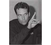 Un joueur de hockey américain met Todd McFarlane en faillite !