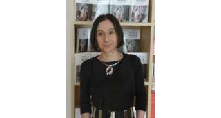 Karyn Poupée 1/2 : « J'ai envie que les jeunes passionnés du manga aillent voir plus loin dans leur démarche ».