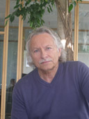 Renaud : "Ce triptyque est une manière de poser plus délicatement Jessica Blandy sur le bord de la route "