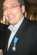 Guy Delcourt, Chevalier dans l'Ordre national du Mérite