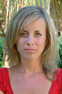 Johanna Sebrien ("Crimes de papier") : " La mémoire collective a besoin de se réconcilier avec ses fantômes."