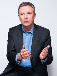 Nicolas Dupont-Aignan (Candidat de Debout la République aux Présidentielles 2012) : « Je propose de maintenir le taux de TVA pour le livre à 5,5% »