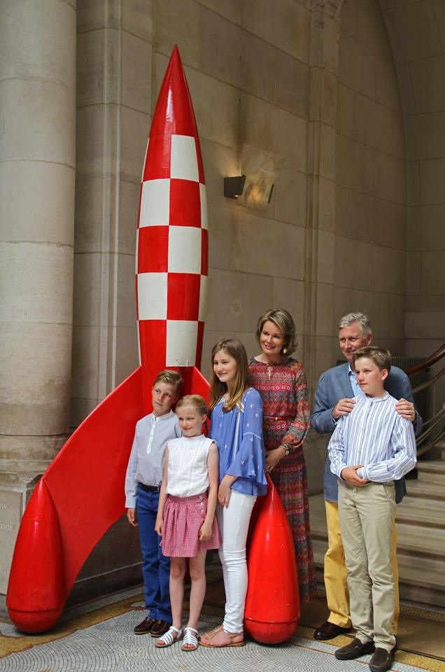 Philippe 1er, le Roi des Belges, en visite chez Dupuis