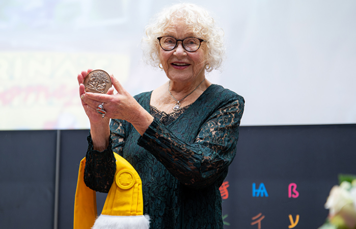 Disparition de Trina Robbins, figure des Comix, militante féministe et historienne de la BD