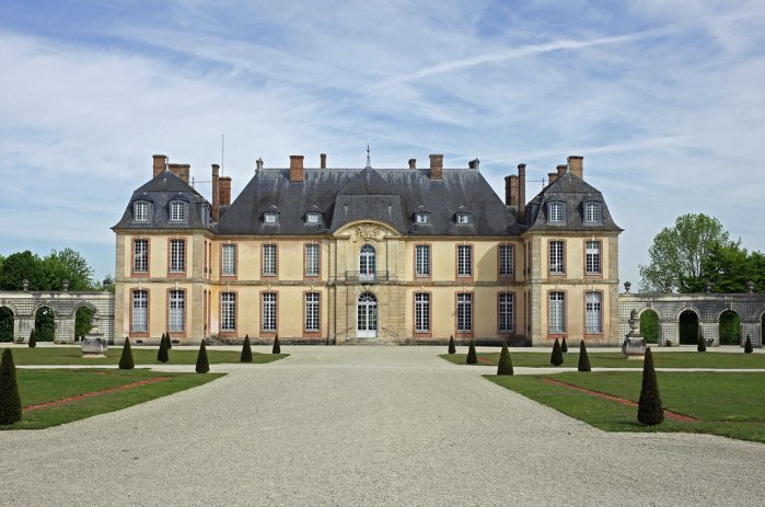 Résidences d'artistes : le Centre des monuments nationaux fait appel aux auteurs BD. Candidatez !