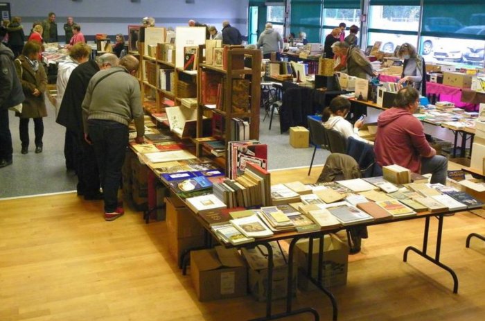 Salon du livre ancien et d'occasion 9&Co