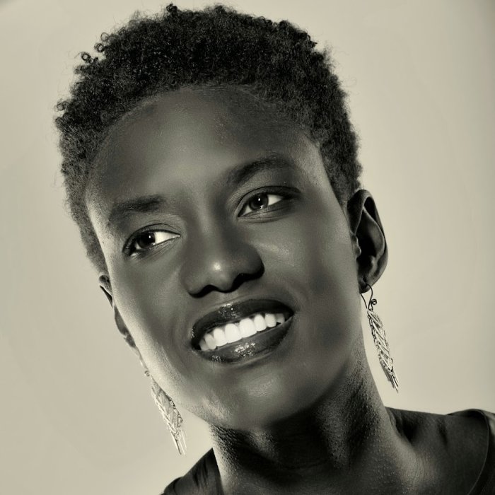 Rokhaya Diallo : « Empêcher la liberté de parole serait un manque de respect à la mémoire des victimes des attaques terroristes de Paris » [INTERVIEW]