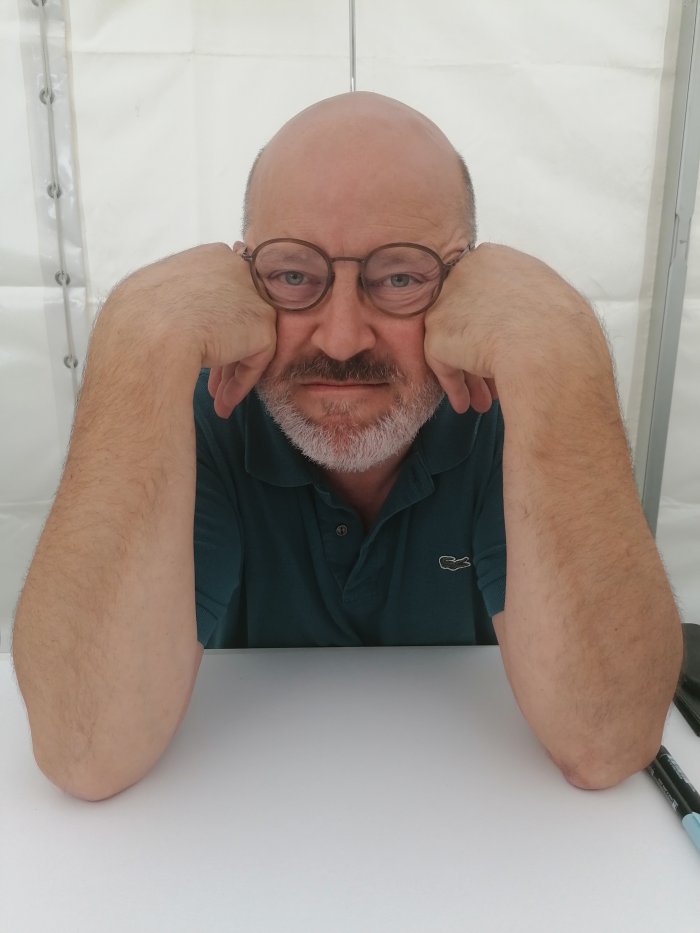 Xavier Gorce ("Les Indégivrables") : "L'humour n'a pas besoin d'une police... " [INTERVIEW]