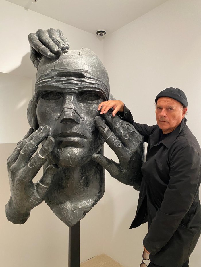 Au cœur de Paris, le Fonds Bilal, un lieu pour l'art de l'imaginaire contemporain