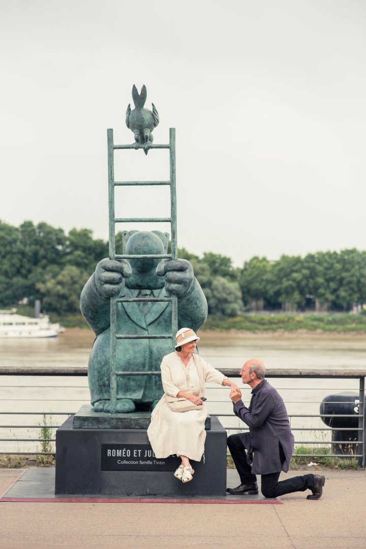 Philippe Geluck et les tribulations des chats de bronze de Paris à Caen