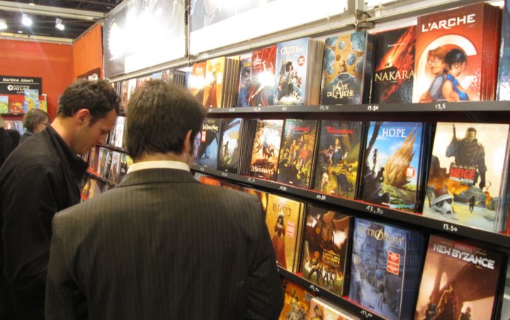 Marché de la bande dessinée 2017 : l'acheteur de BD est une femme, aisée et qui fait des cadeaux