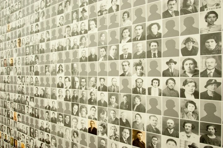 Entre tabou et totem : Shoah et bande dessinée à la Kazerne Dossin de Malines en Belgique 