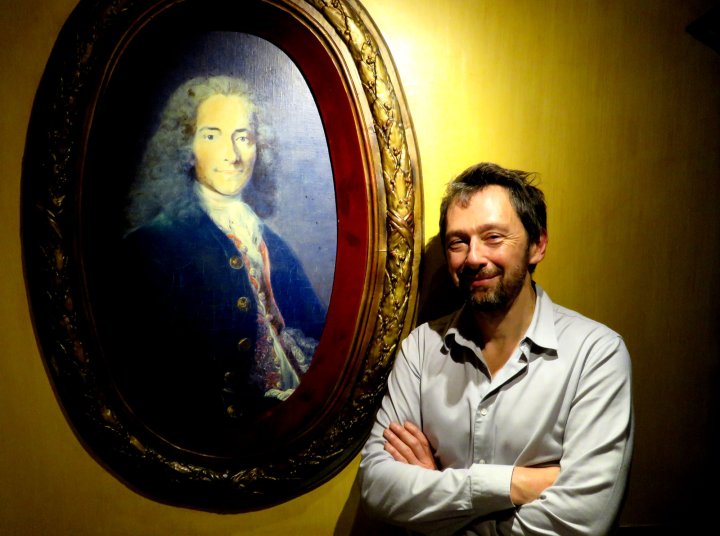 Voltaire amoureux : la balade philosophique de Clément Oubrerie