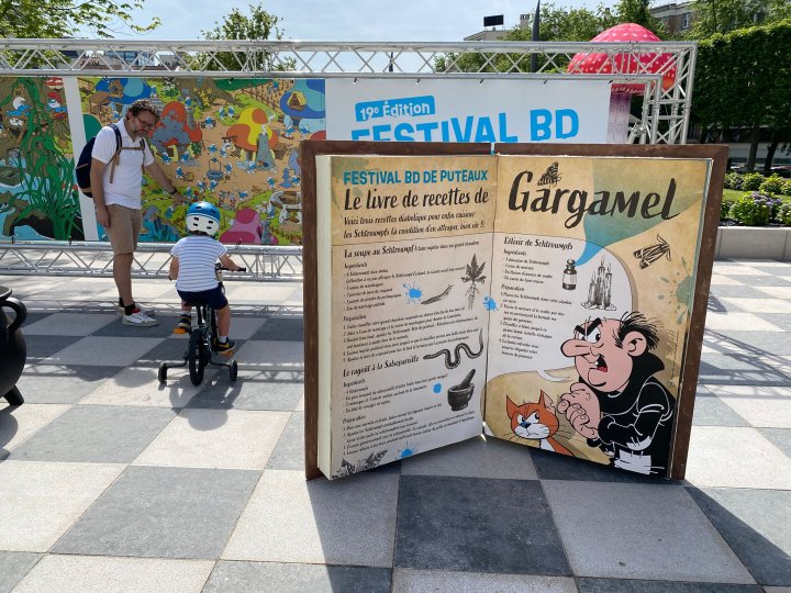 Chaleur estivale et fraîcheur schtroumpf au Festival BD de Puteaux