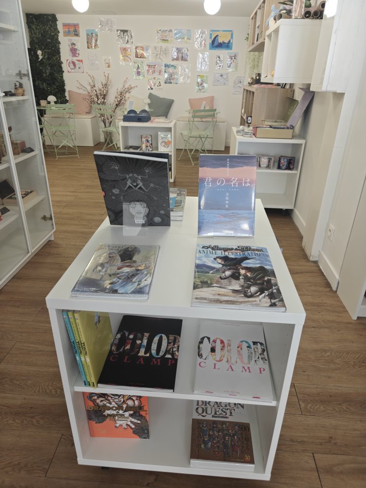 Expo de cellulos pour l'inauguration de la librairie Himitsu-Concept à Paris !
